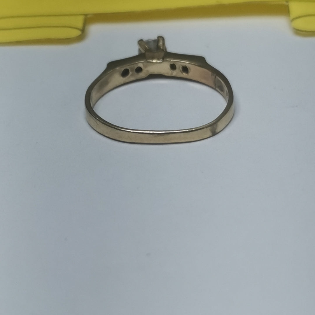 SOLITARIO ORO 10 K 1.7 GRMS (SEMINUEVO)
