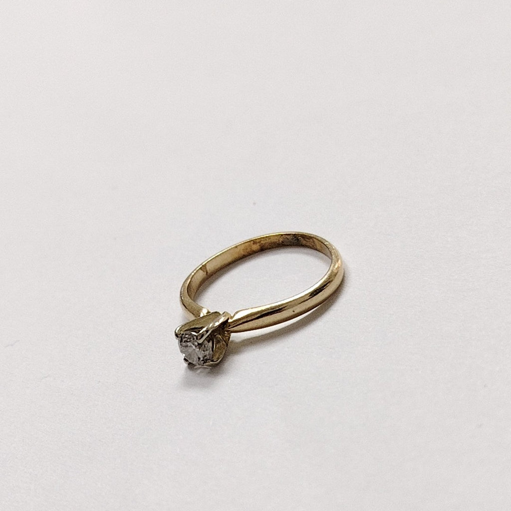 SOLITARIO ORO 14 K 1.7 GRMS (SEMINUEVO)