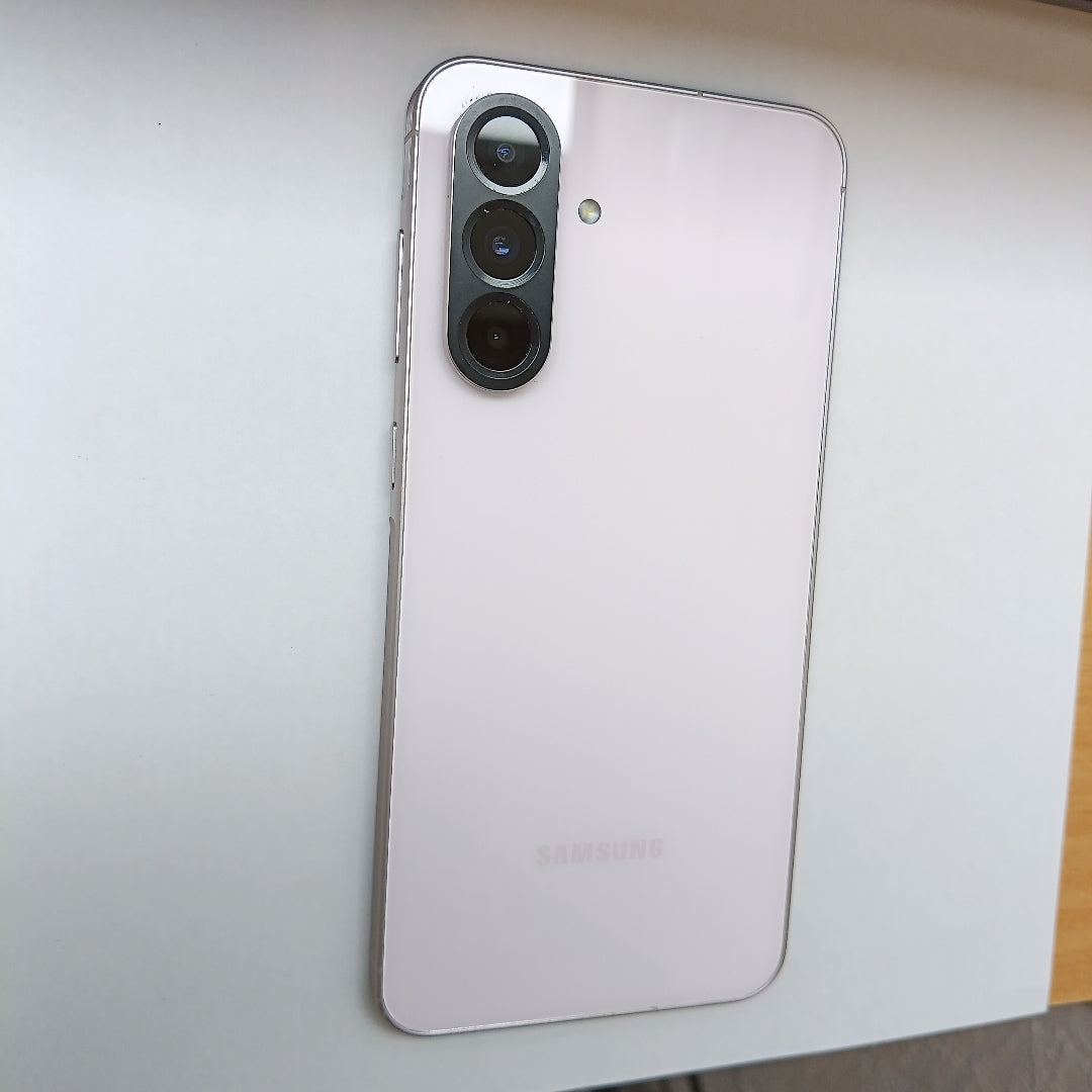 CELULAR SAMSUNG GALAXY A56 SM-A566E (2025) 256 GB 8 GB RAM (SEMINUEVO)