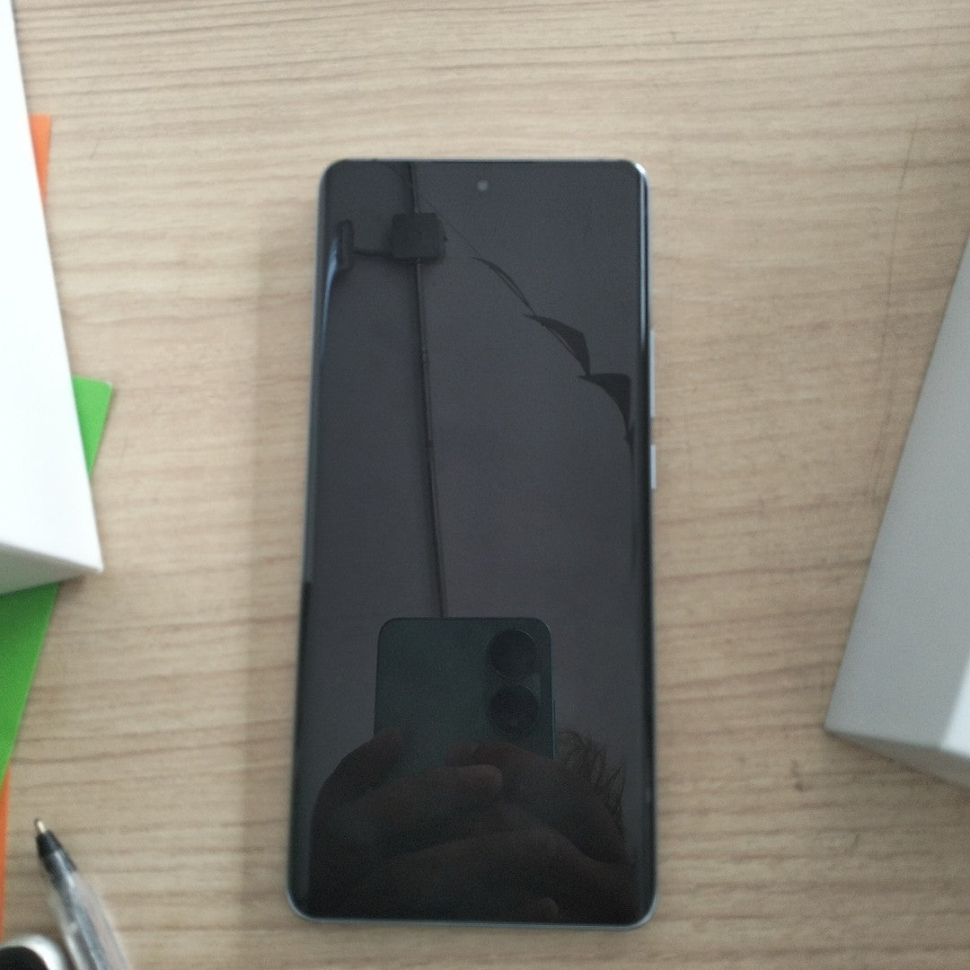 CELULAR OPPO RENO 10 CPH2531 (2023) 256 GB 8 GB RAM (SEMINUEVO)