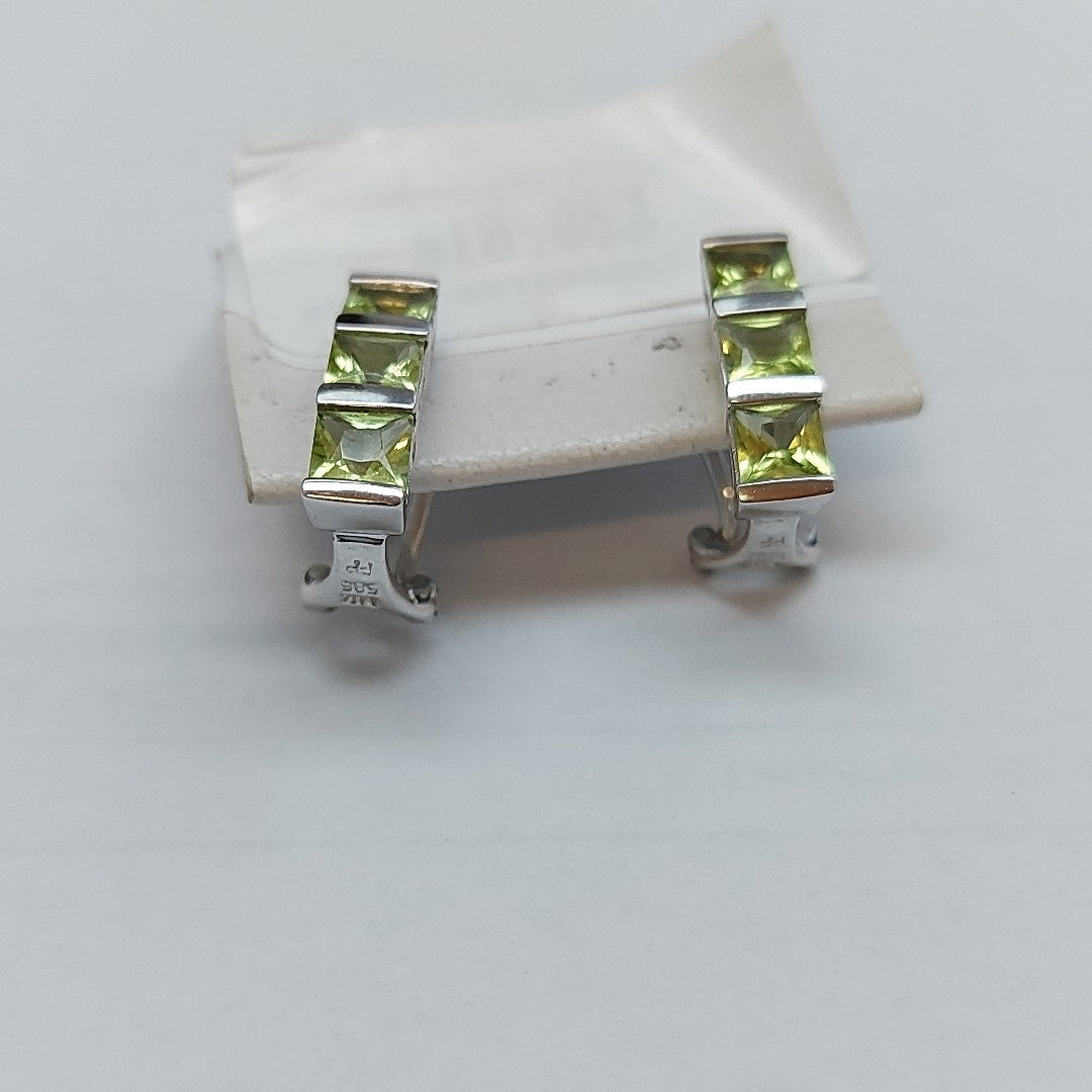 ARETES PAR ORO BLANCO 14 K 3.2 GRMS (SEMINUEVO)