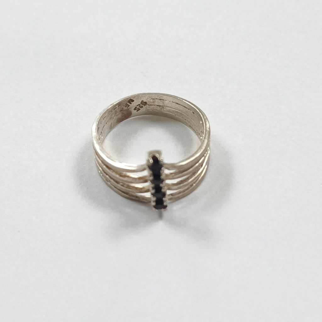 ANILLITO PLATA 2.6 GRMS (SEMINUEVO)