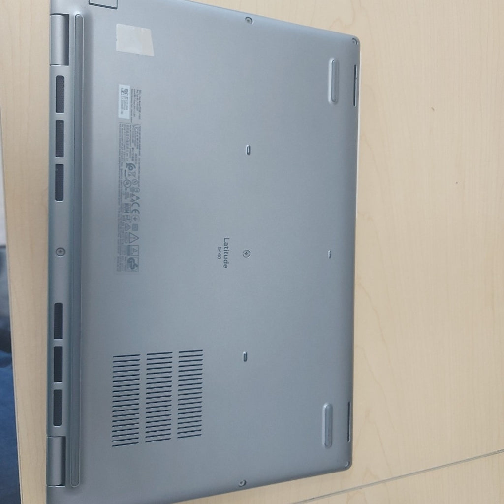 LAPTOP DELL LATITUDE 5440 (2023) 256 GB SSD 16 GB RAM (SEMINUEVO)