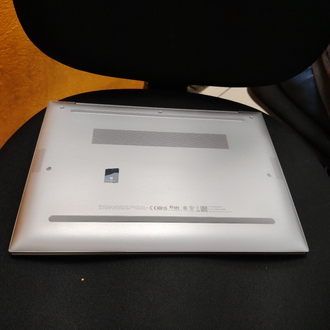 LAPTOP HP ZBOOK FIREFLY 14 G11 (2024) 512 GB SSD 16 GB RAM (SEMINUEVO)
