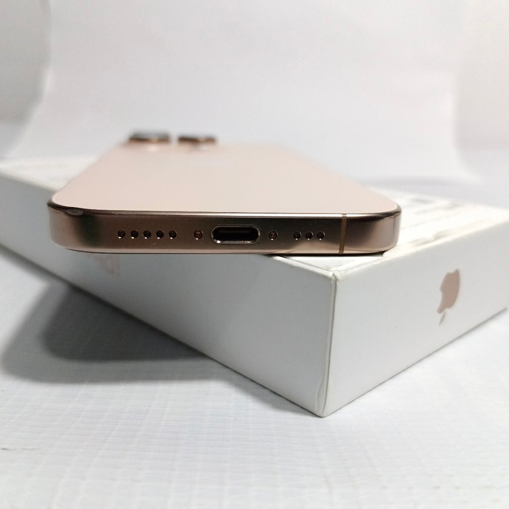 CELULAR APPLE IPHONE 16 PRO A3292 (2024) 256 GB 8 GB RAM (SEMINUEVO)
