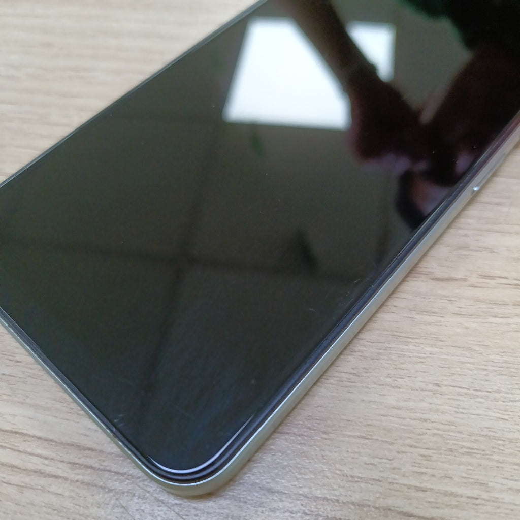 CELULAR VIVO Y18 V2333 256 GB 8 GB RAM (SEMINUEVO)