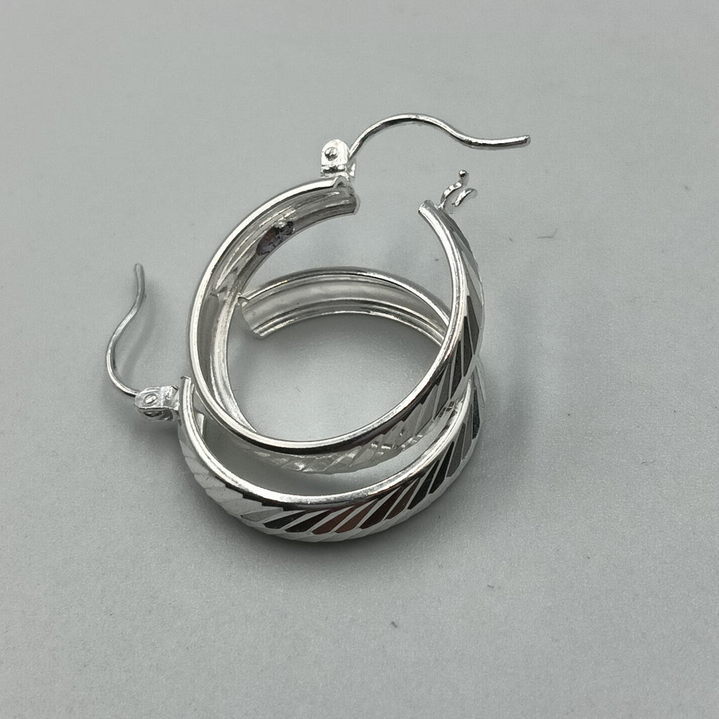PAR ARRACADAS FACETADAS PLATA .925 2.3 GR (NUEVO)