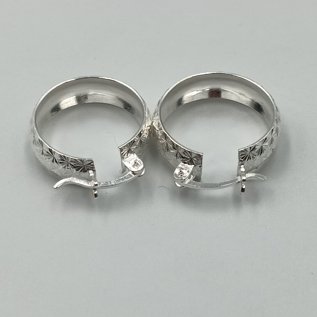 PAR ARRACADAS FACETADAS PLATA .925 3.4 GR (NUEVO)