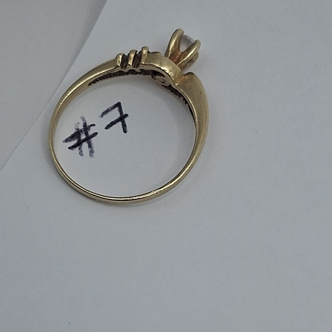 SOLITARIO ORO 14 K 1.7 GRMS (SEMINUEVO)