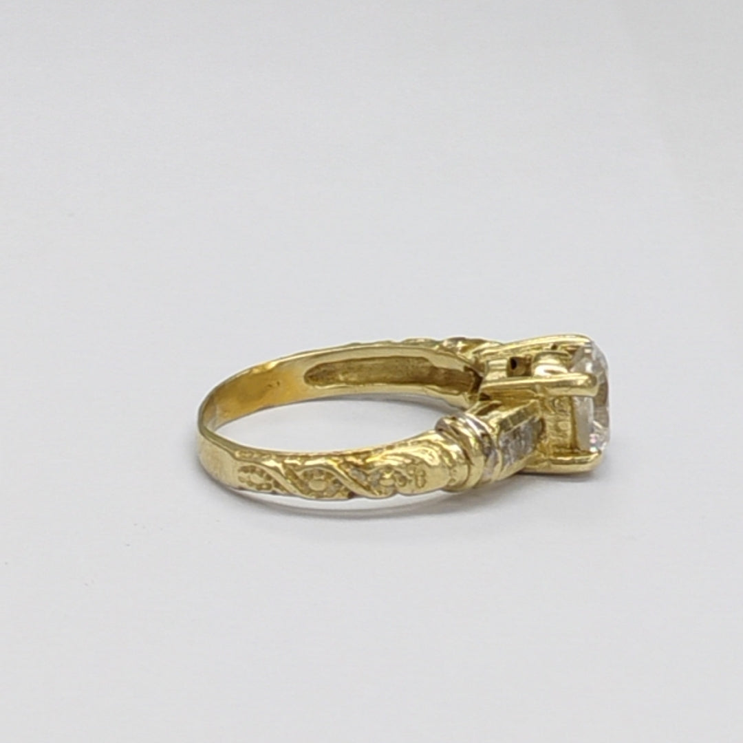 ANILLITO, SOLITARIO ORO 14 K 4.9 GRMS (SEMINUEVO)
