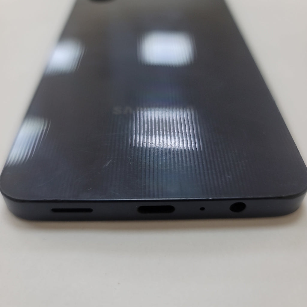 CELULAR SAMSUNG GALAXY A06 SM-A065M (2024) 128 GB 4 GB RAM (SEMINUEVO)