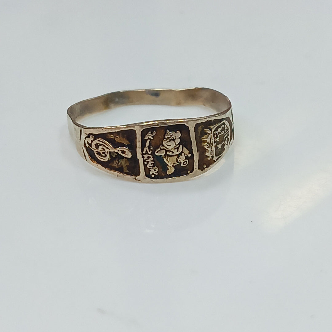ANILLO DE GRADUACIÓN ORO 8 K 0.7 GRMS (SEMINUEVO)