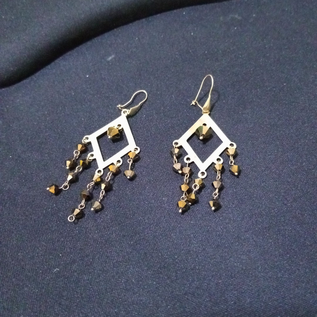 ARETES PAR ORO 10 K 4.4 GRMS (SEMINUEVO)