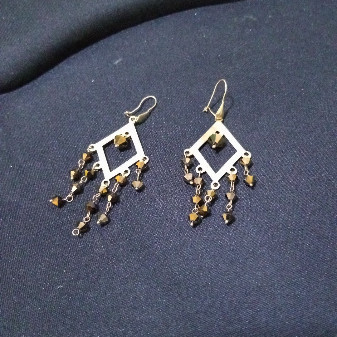 ARETES PAR ORO 10 K 4.4 GRMS (SEMINUEVO)