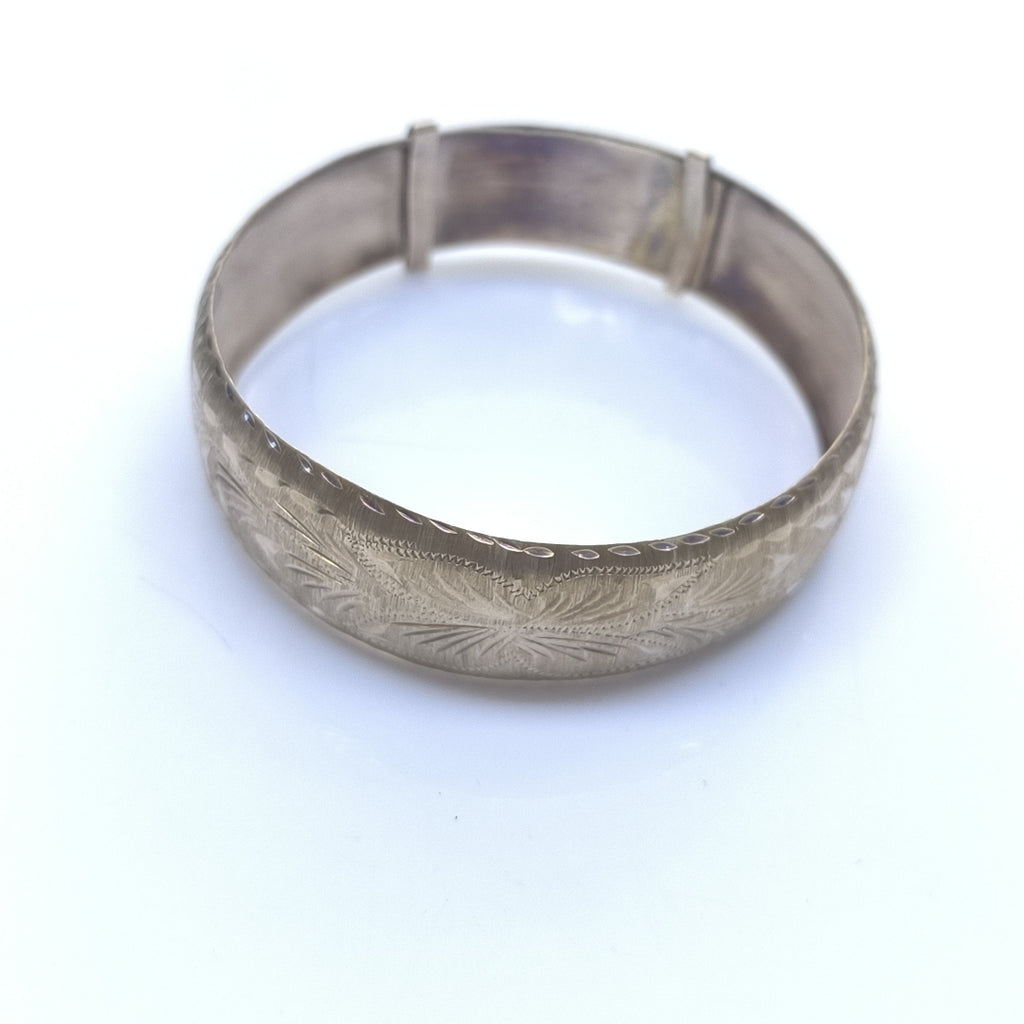 PULSERA RIGIDA ORO 10 K 16,50 GRMS (SEMINUEVO)