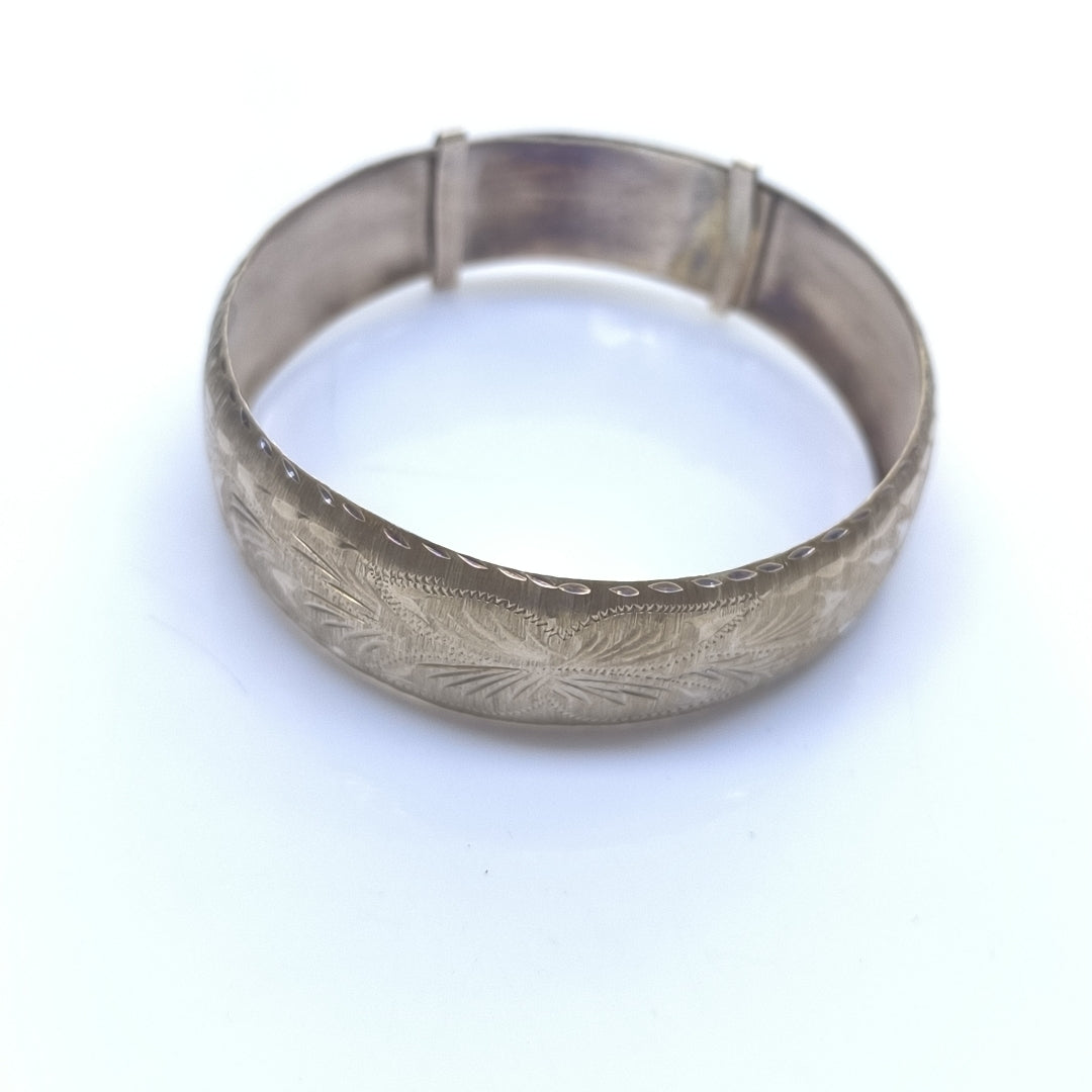 PULSERA RIGIDA ORO 10 K 16,50 GRMS (SEMINUEVO)