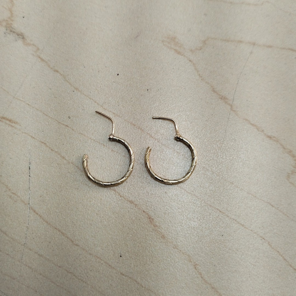 ARRACADAS PAR ORO 14 K 0.7 GRMS (SEMINUEVO)