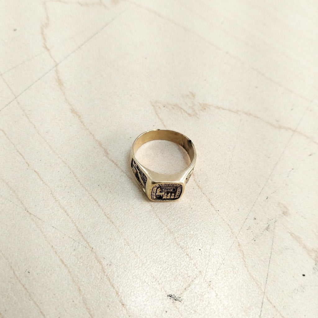 ANILLO DE GRADUACIÓN ORO 14 K 5.9 GRMS (SEMINUEVO)