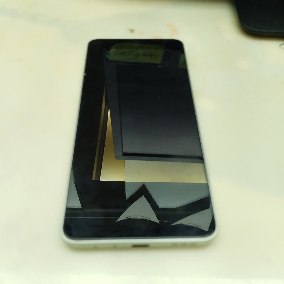CELULAR OPPO A5 PRO CPH2711 (2025) 256 GB 8 GB RAM (SEMINUEVO)