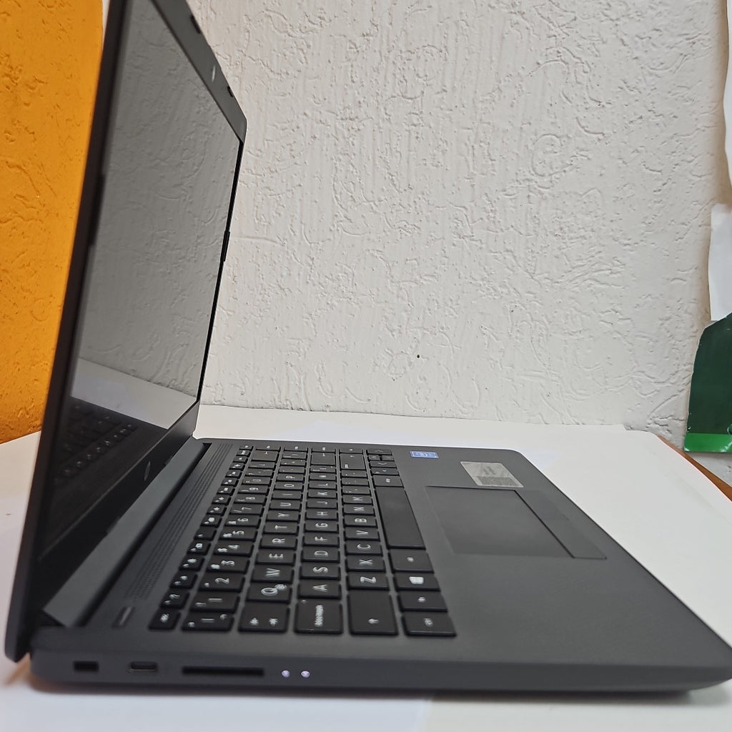 LAPTOP OTRAS MARCAS OTROS MODELOS 4GB A 7.9GB RAM, 321GB A 500GB DD MEMORIA RAM 4GB A 7.9GB DISCO DURO 321GB A 500GB (SEMINUEVO)
