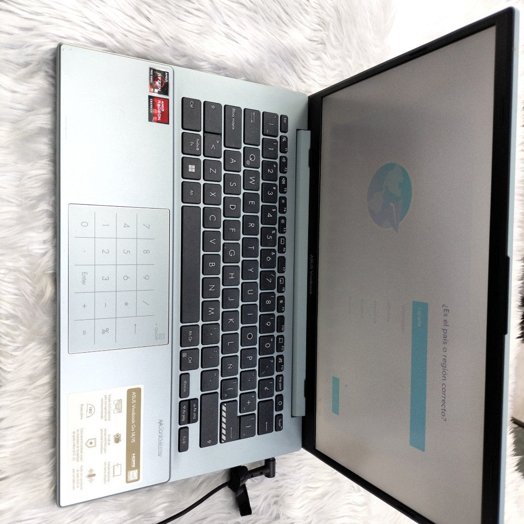 LAPTOP ASUS VIVOBOOK GO 14 L1404FA-NK587W (2024) 512 GB SSD 8 GB RAM (SEMINUEVO)