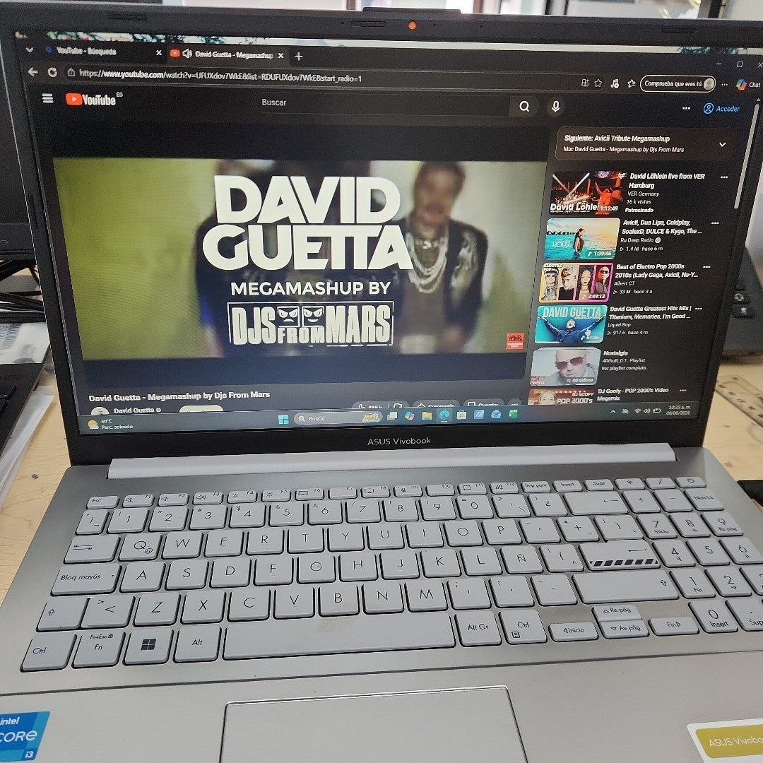 LAPTOP ASUS VIVOBOOK GO 15 E1504GA-NJ469W (2024) 512 GB SSD 8 GB RAM (SEMINUEVO)