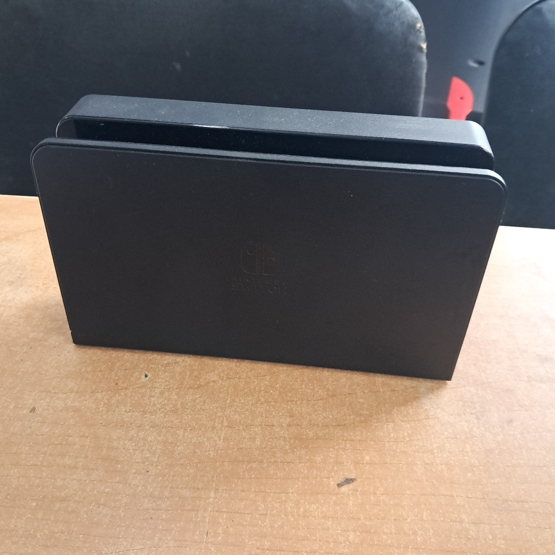 CONSOLA DE VIDEOJUEGO NINTENDO SWITCH OLED 64 GB (SEMINUEVO)