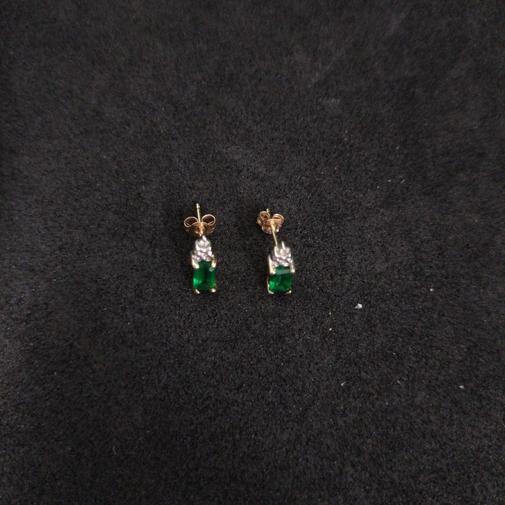 BROQUELES PAR ORO 14 K 0,70 GRMS (SEMINUEVO)