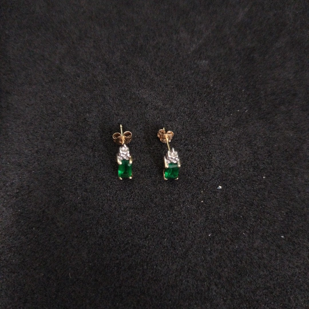 BROQUELES PAR ORO 14 K 0,70 GRMS (SEMINUEVO)