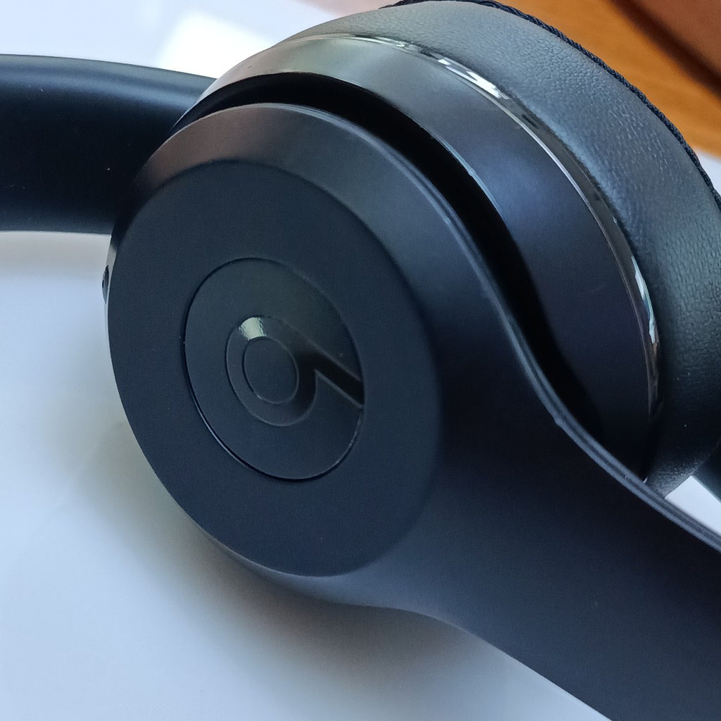 AUDIFONOS BEATS SOLO 3 INALAMBRICO ON EAR (SEMINUEVO)
