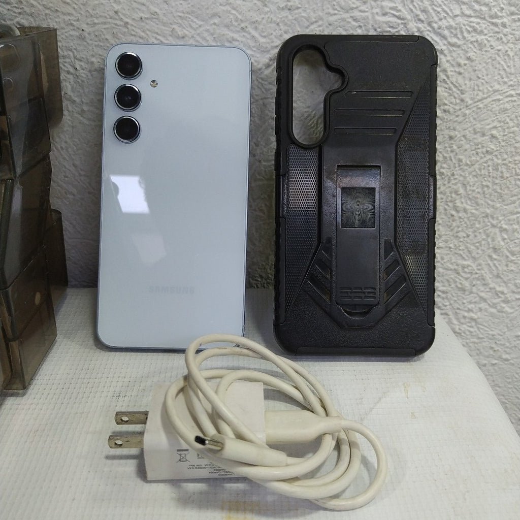 CELULAR SAMSUNG GALAXY A55 5G SM-A556E (2024) 256 GB 8 GB RAM (SEMINUEVO)