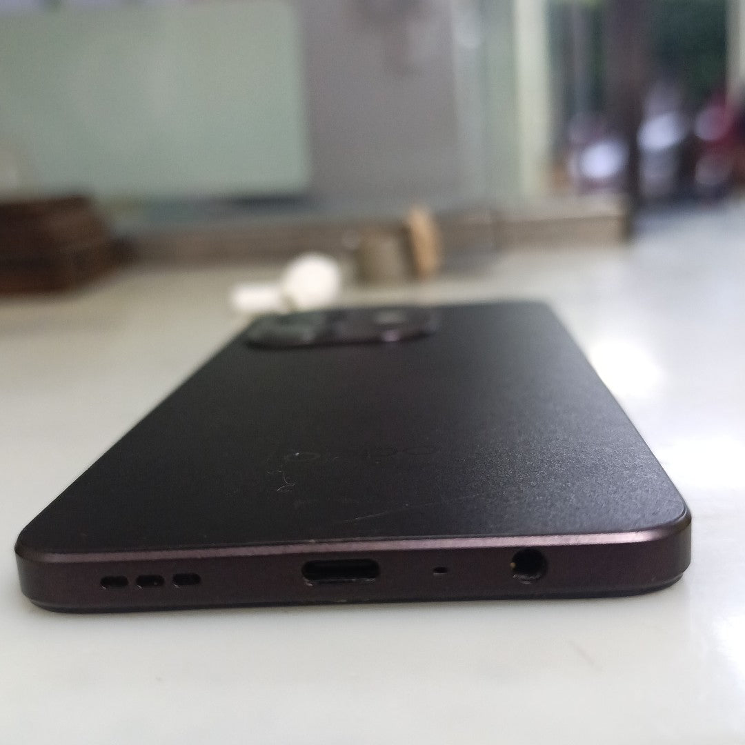 CELULAR OPPO A40 CPH2669 (2024) 256 GB 4 GB RAM (SEMINUEVO)