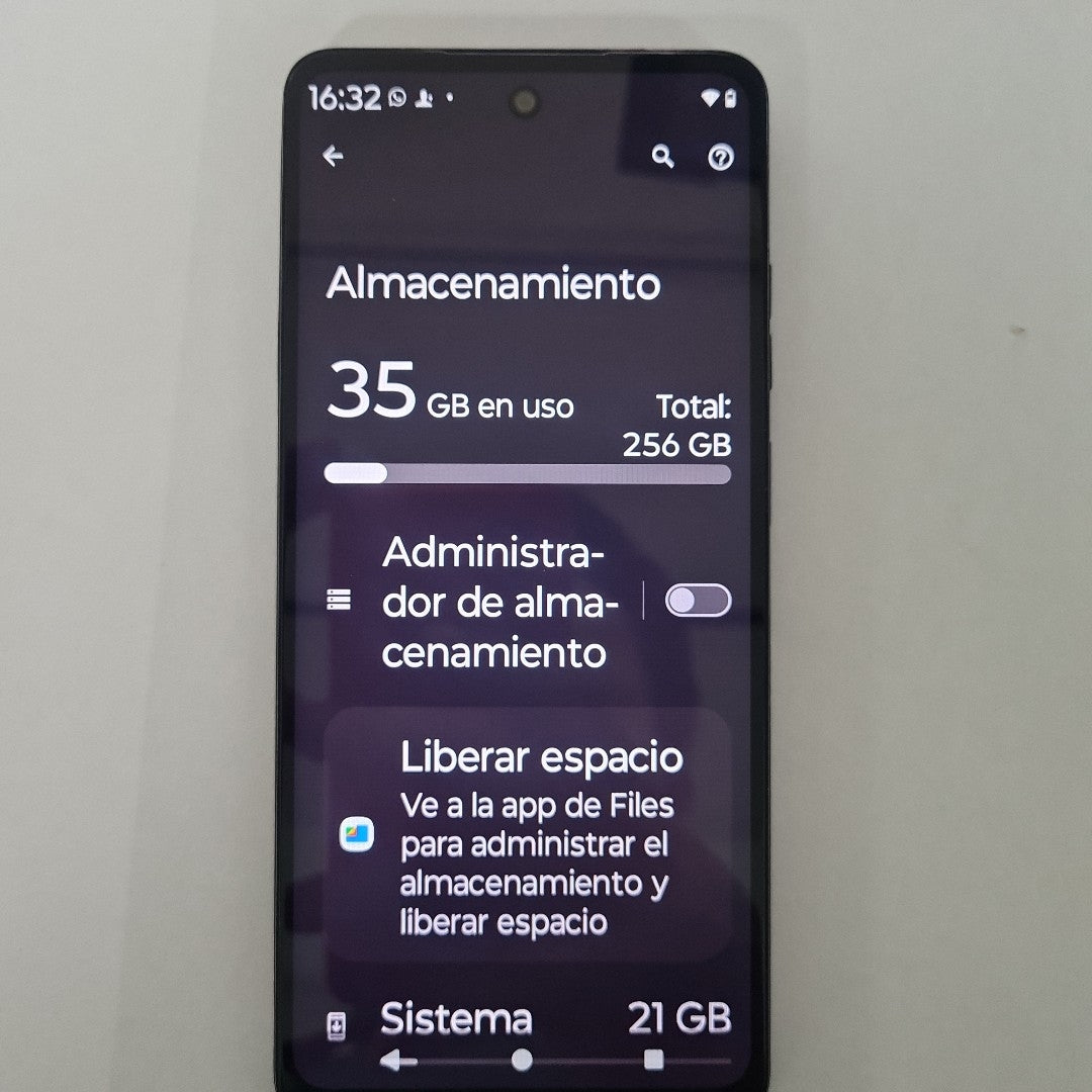 CELULAR MOTOROLA MOTO G24 XT2423-1 (2024) 256 GB 4 GB RAM (SEMINUEVO)