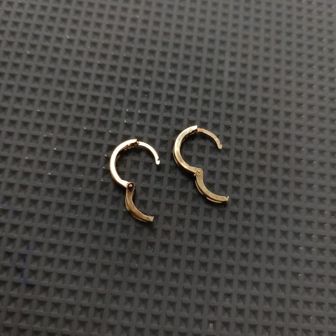 ARRACADAS PAR ORO 10 K 0.8 GRMS (SEMINUEVO)
