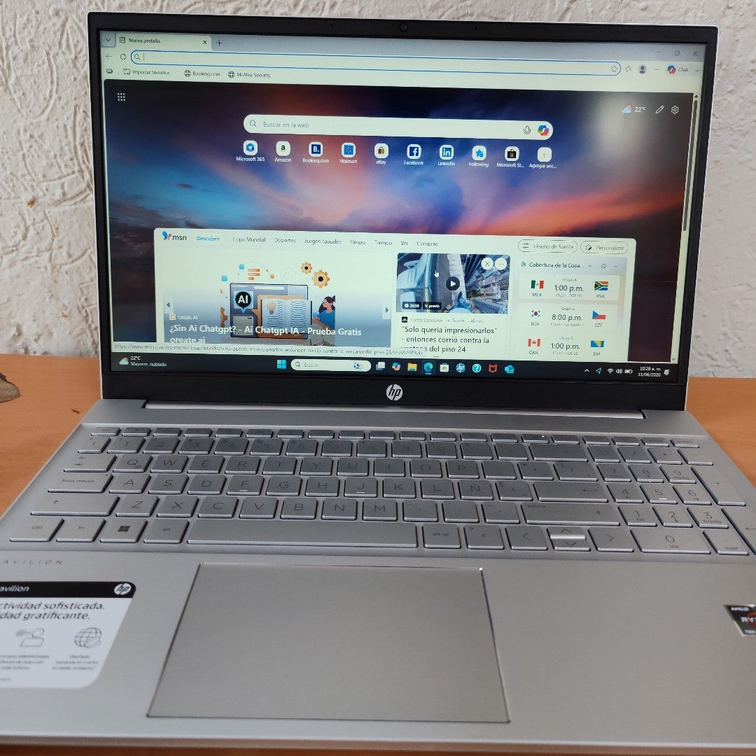 LAPTOP HP PAVILION 15-EH3000LA (2023) 512 GB SSD 16 GB RAM (SEMINUEVO)