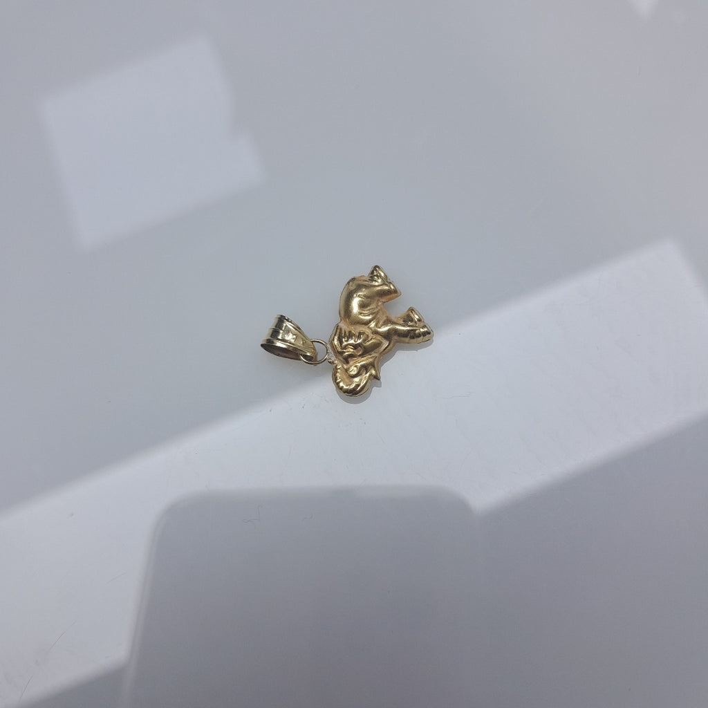 DIJE ORO 14 K 0.7 GRMS (SEMINUEVO)