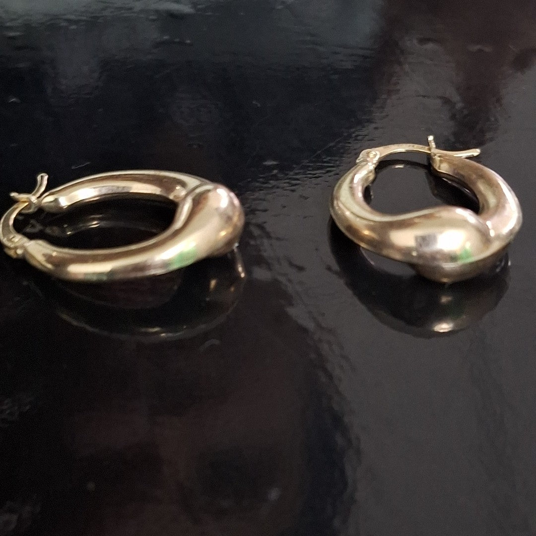 ARETES PAR ORO 8 K 4.8 GRMS (SEMINUEVO)