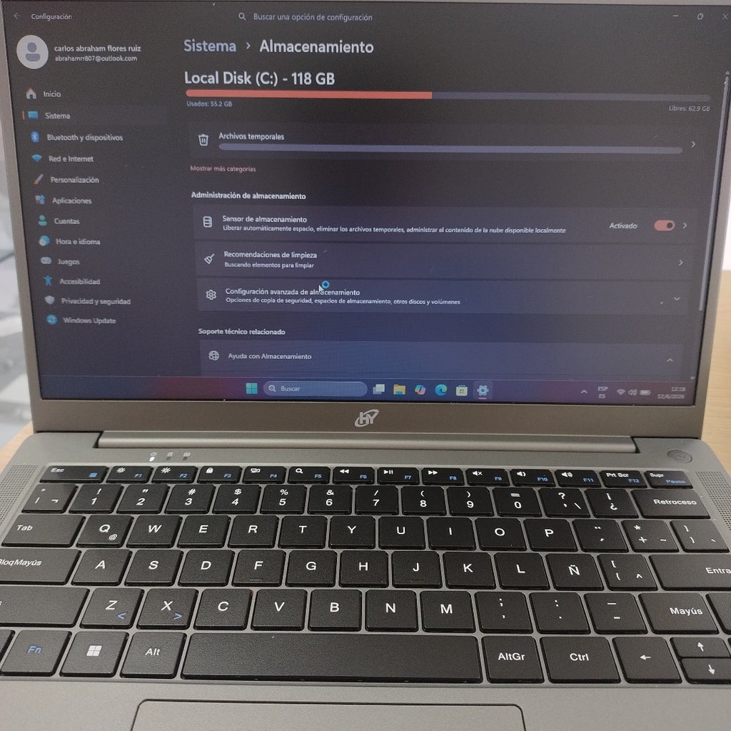 LAPTOP HYUNDAI HYBOOK HT14CC4S04 128 GB SSD 4 GB RAM (SEMINUEVO)