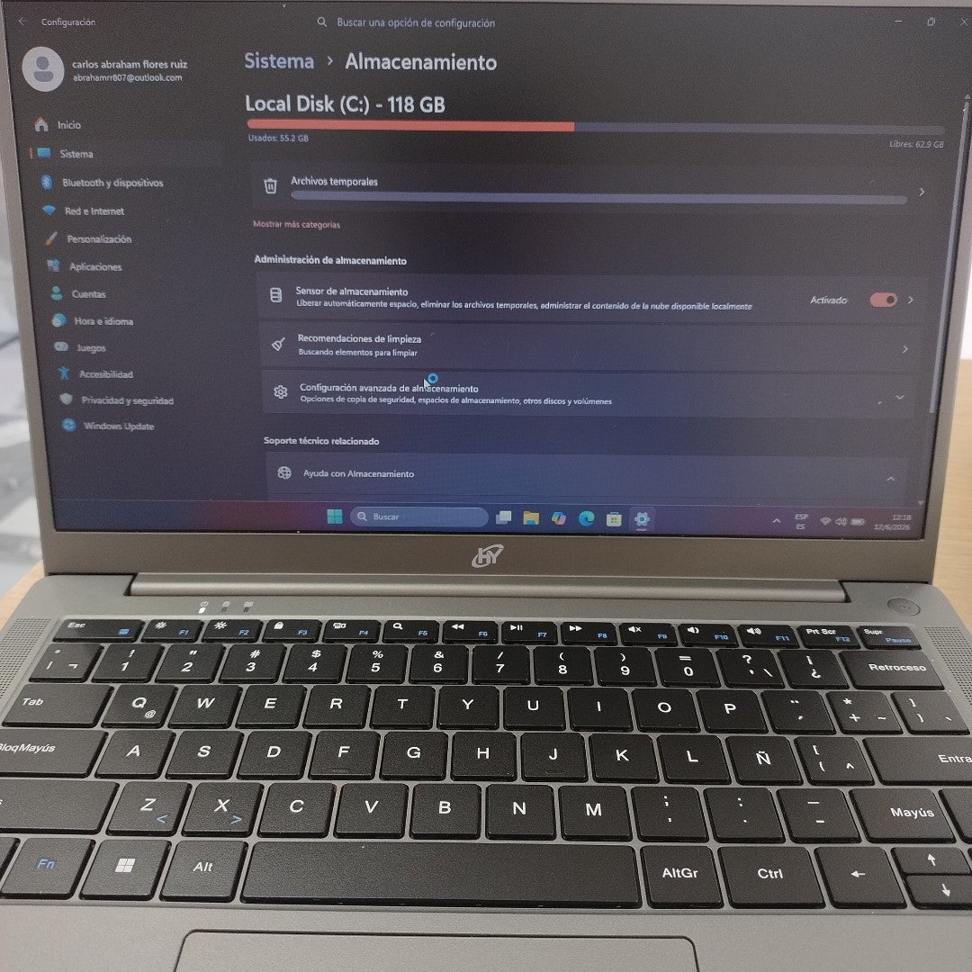 LAPTOP HYUNDAI HYBOOK HT14CC4S04 128 GB SSD 4 GB RAM (SEMINUEVO)