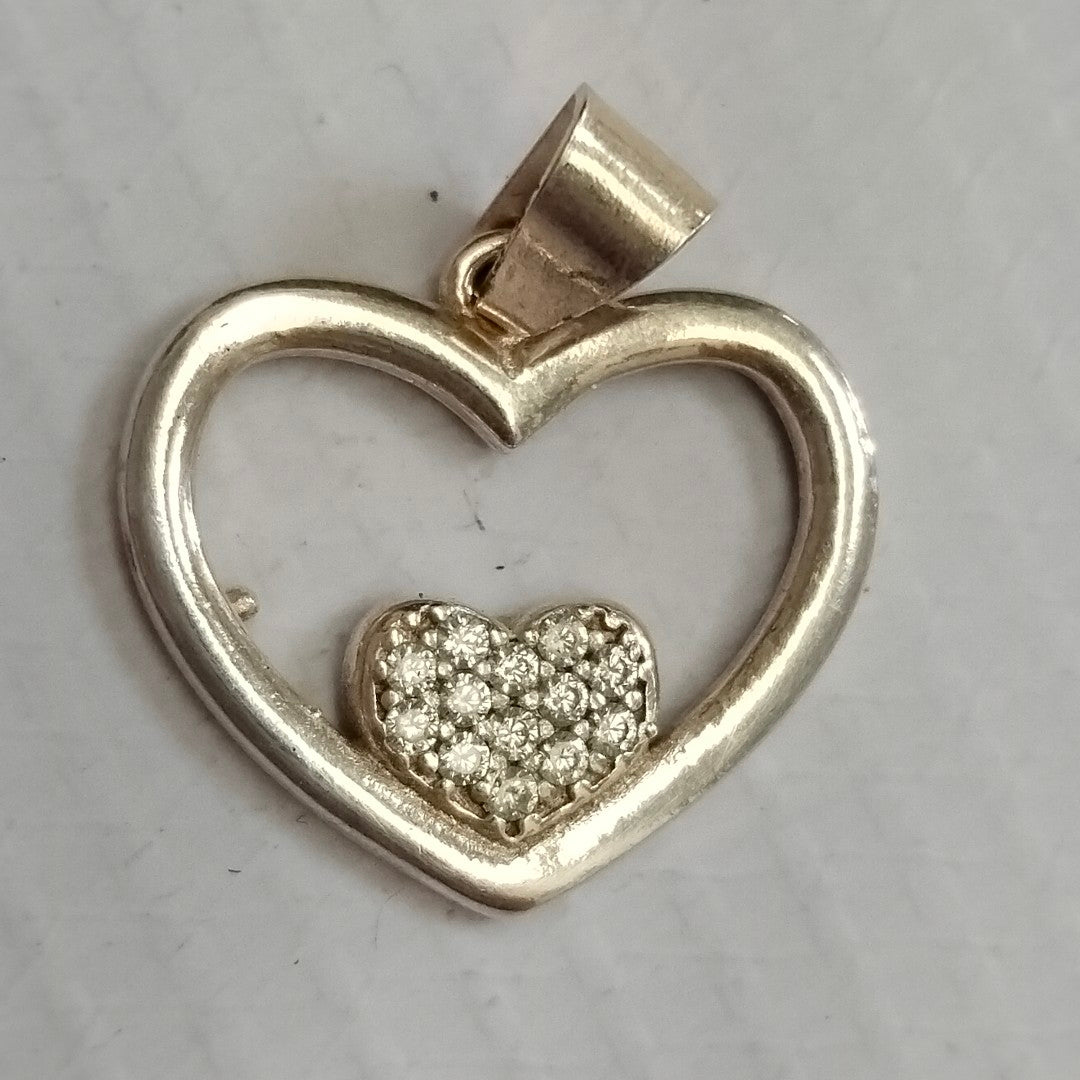 DIJE CORAZON C/CIRCONIAS PLATA .925 2.5 GR (NUEVO)
