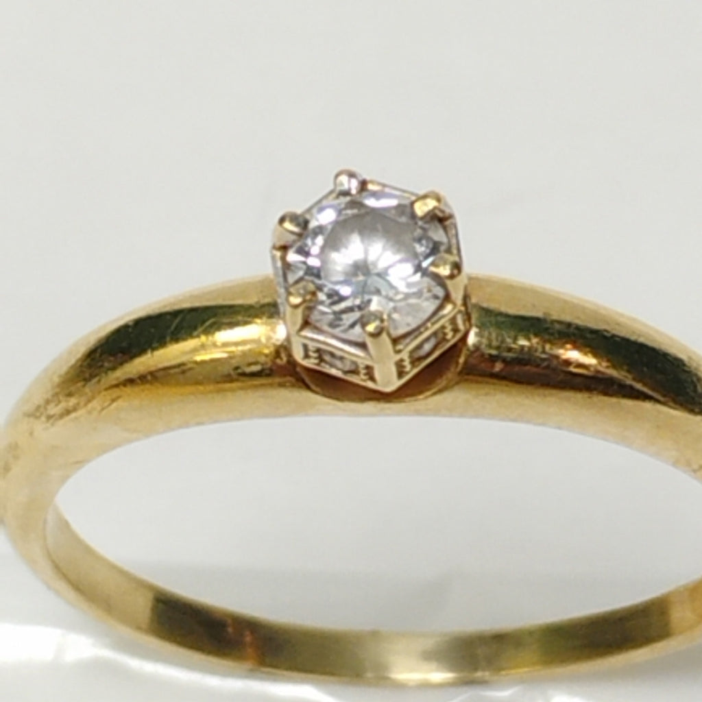 SOLITARIO ORO 14 K 3.4 GRMS (SEMINUEVO)
