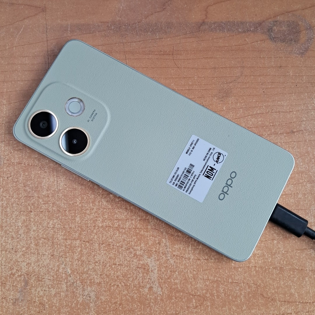 CELULAR OPPO A5 PRO CPH2711 (2025) 256 GB 8 GB RAM (SEMINUEVO)
