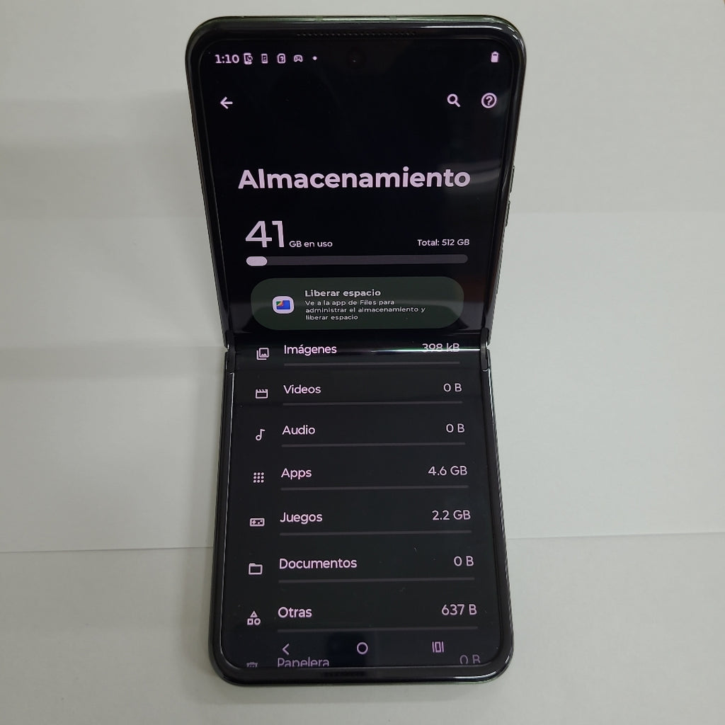 CELULAR MOTOROLA RAZR 50 ULTRA XT2451-3 (2024) 512 GB 12 GB RAM (SEMINUEVO)
