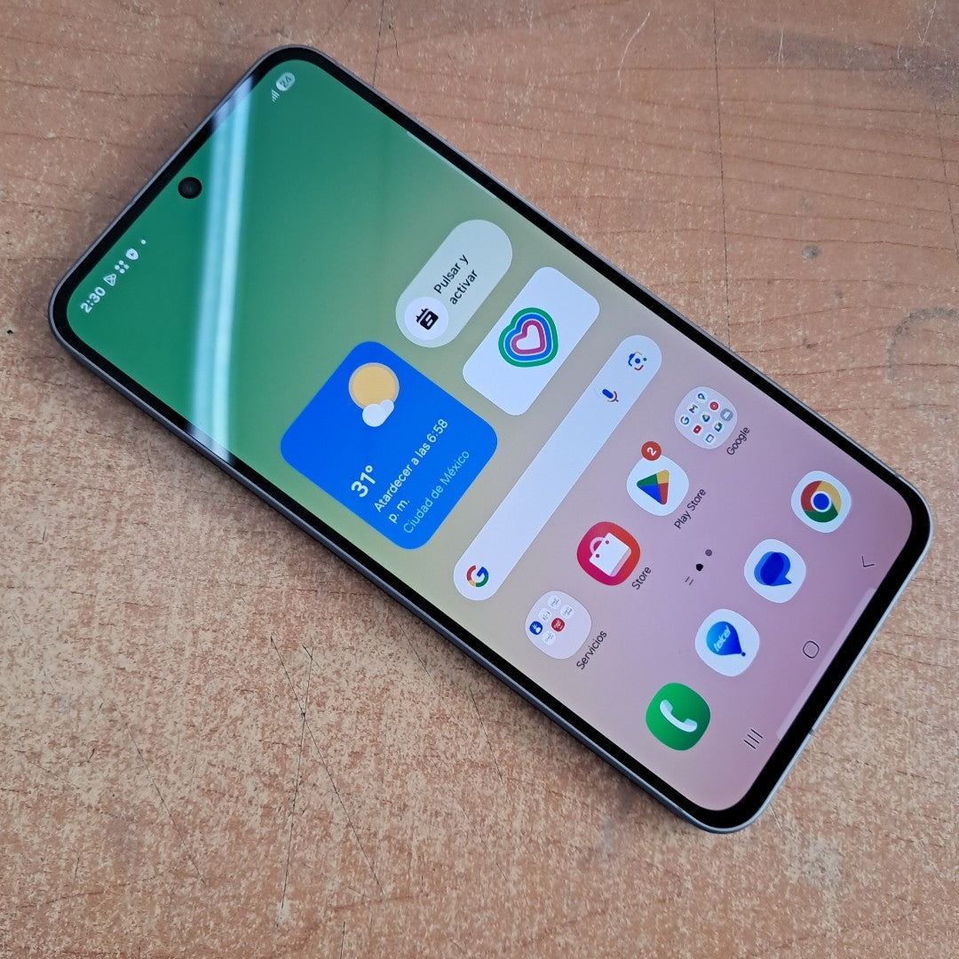 CELULAR SAMSUNG GALAXY A56 SM-A566E (2025) 256 GB 8 GB RAM (SEMINUEVO)