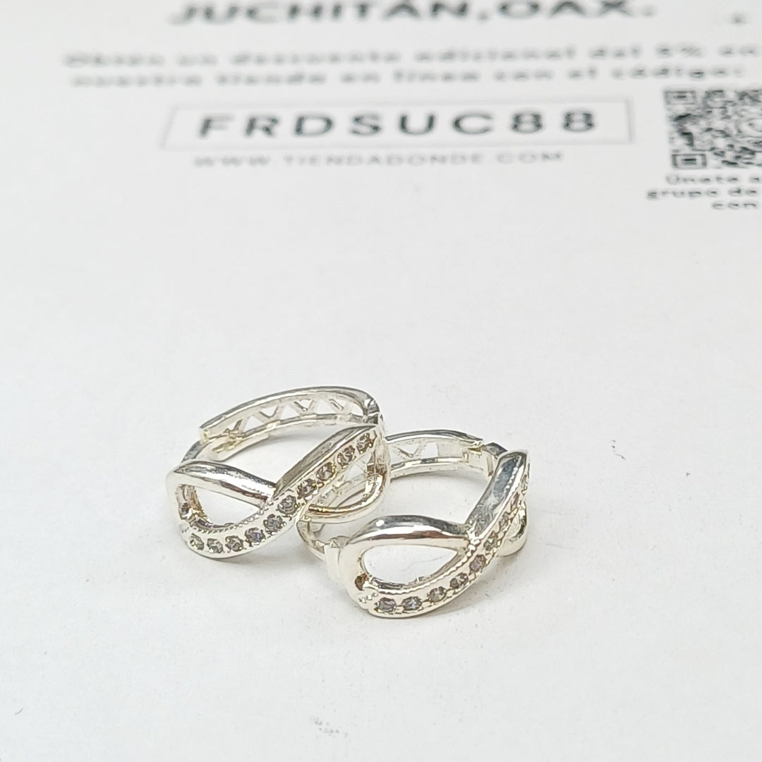 HUGGIES INFINITO CIRCONIAS PLATA .925 2.4 GR (NUEVO)