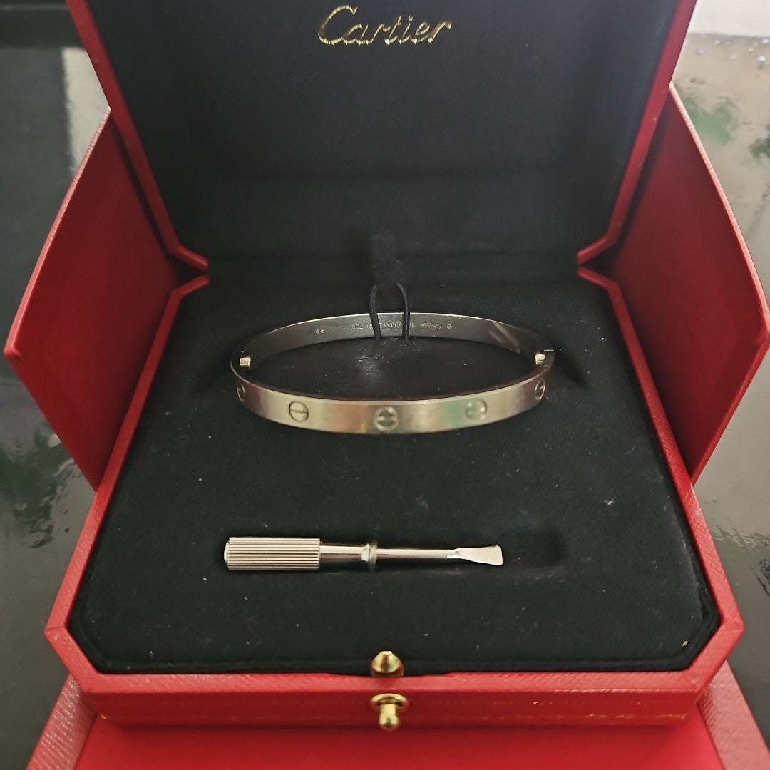 PULSERA RIGIDA ORO BLANCO 18 K 37.1 GRMS (SEMINUEVO)