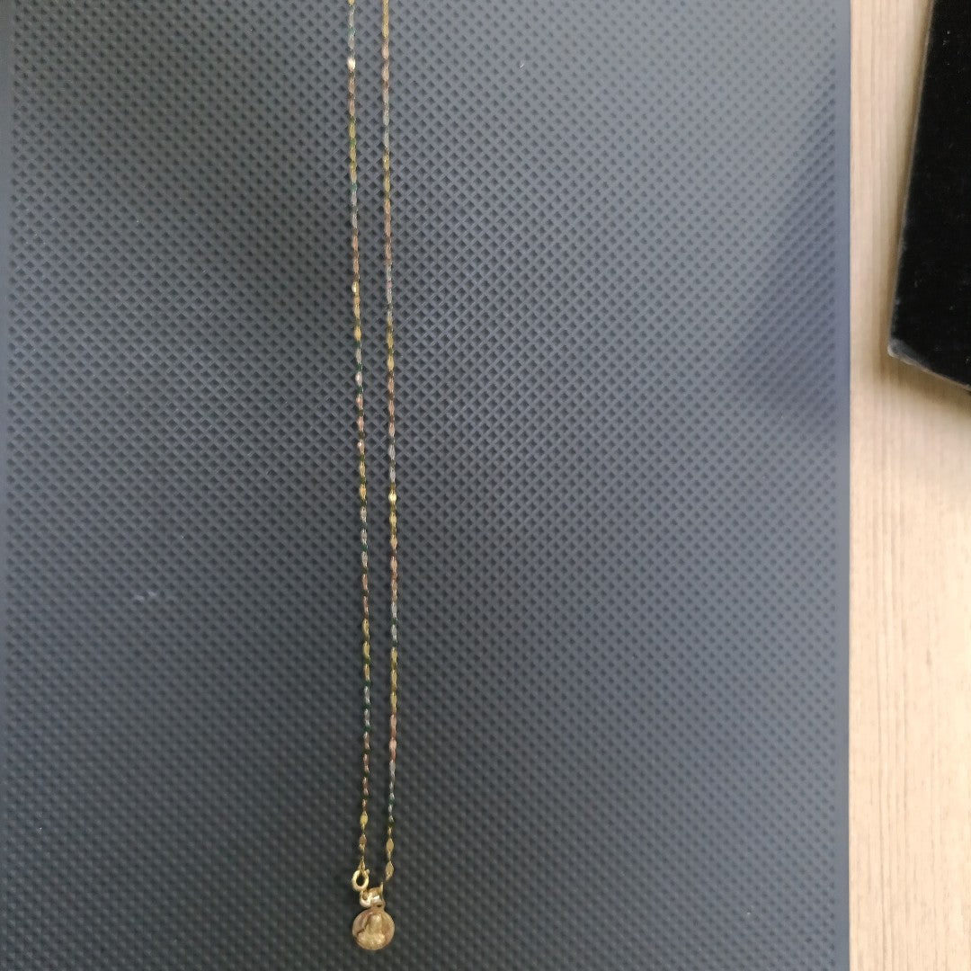 CADENA,MEDALLA RELIGIOSA ORO 10 K 1,78 GRMS (SEMINUEVO)