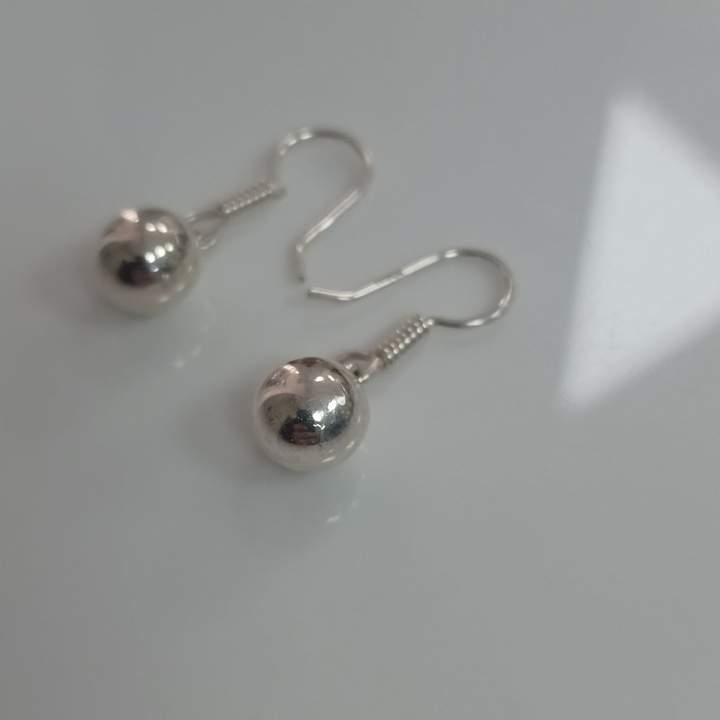 ARETES PAR PLATA 3.9 GRMS (SEMINUEVO)