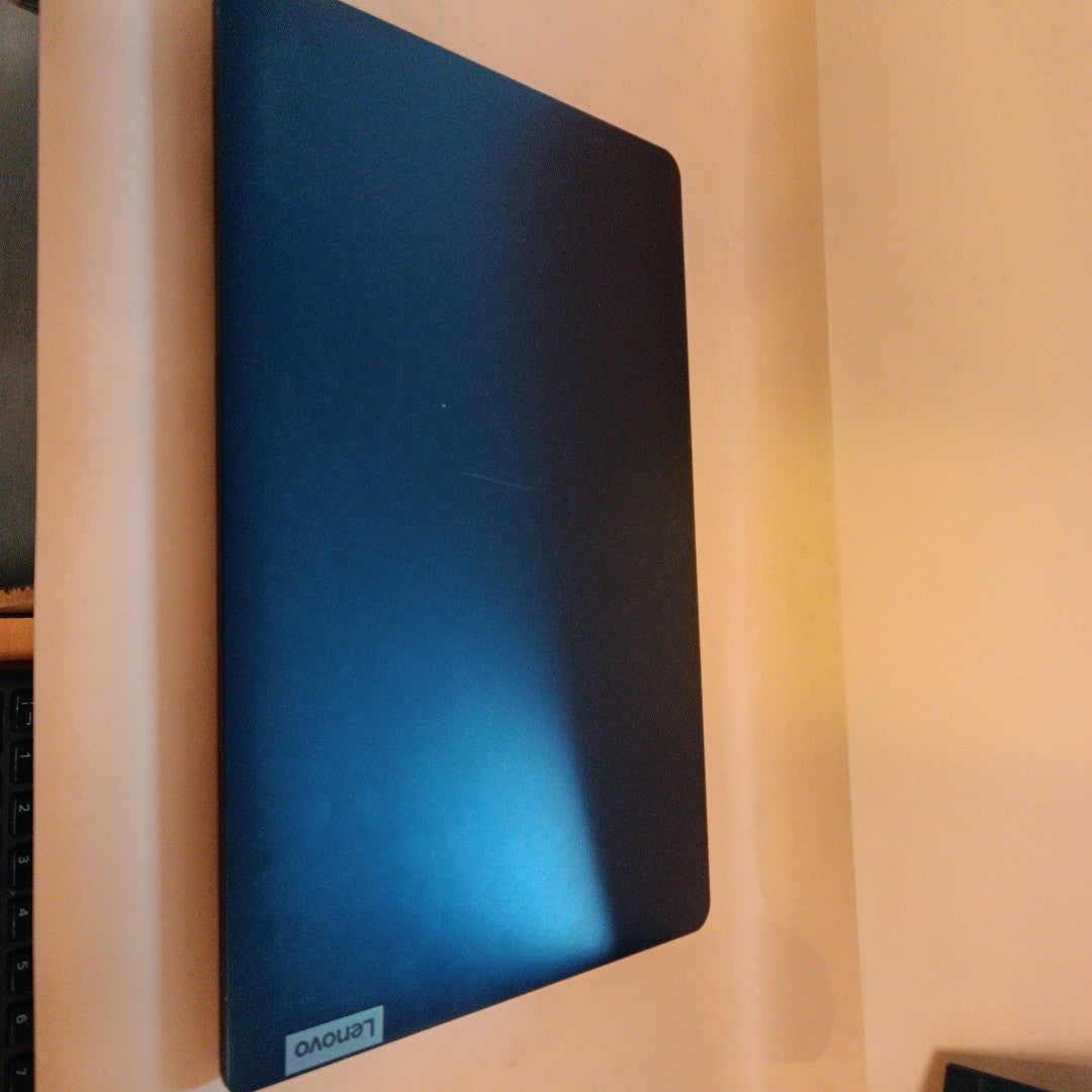 LAPTOP LENOVO IDEAPAD 1 15AMN7 (2023) 512 GB SSD 8 GB RAM (SEMINUEVO)