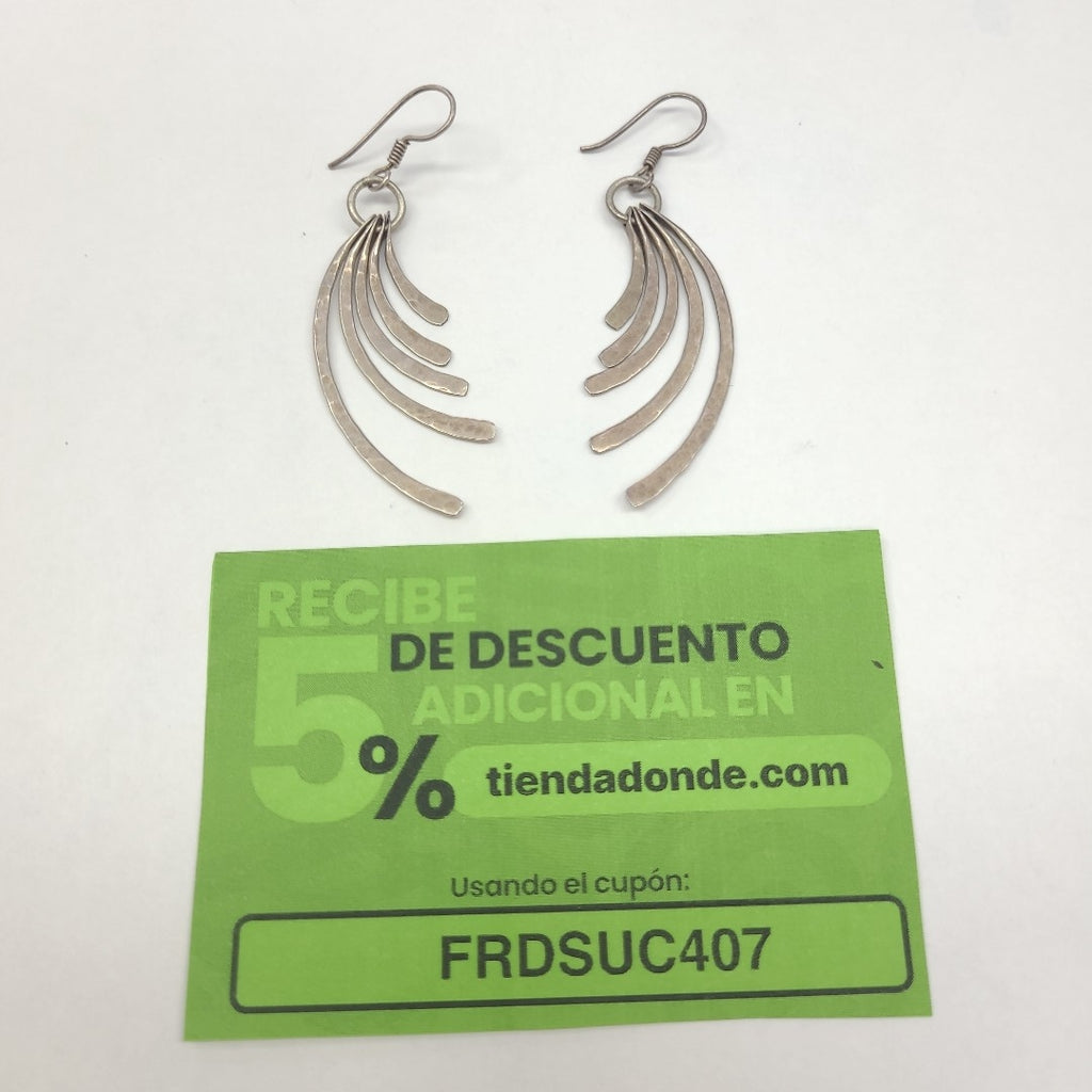 ARETES PAR PLATA 7,60 GRMS (SEMINUEVO)